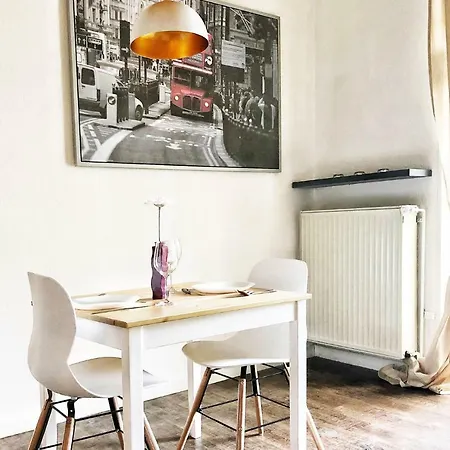 Wunderschöne Altbauwohnung Mit Flair In *