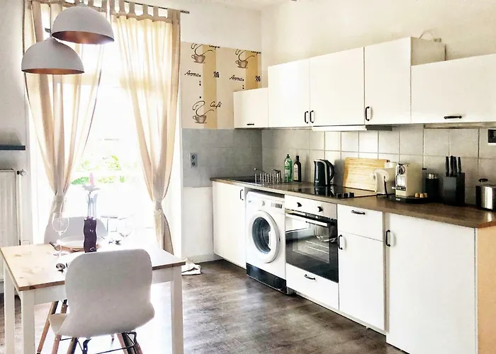 Wunderschoene Altbauwohnung Mit Flair In *