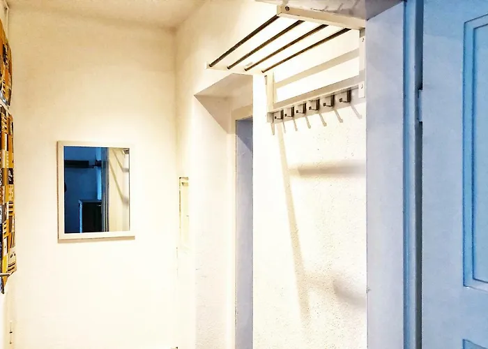 Wunderschoene Altbauwohnung Mit Flair In *